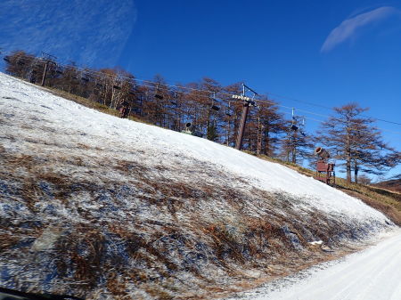 雪上車運び込み_e0120896_18161199.jpg