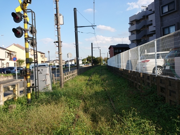 10/28 米軍厚木基地専用線廃線を歩く_b0042308_23305063.jpg