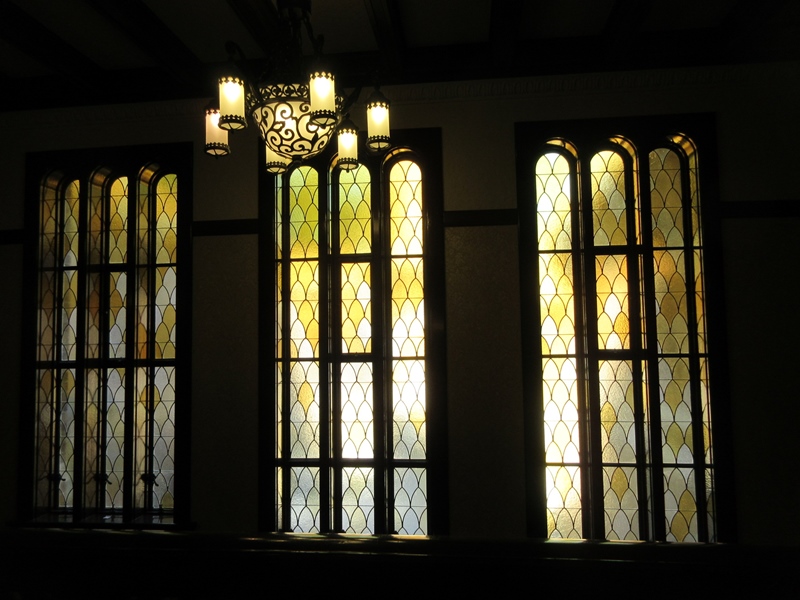 旧前田家本邸洋館 2階のその他の部屋と階段 駒場公園 お散歩アルバム 紫陽花の頃