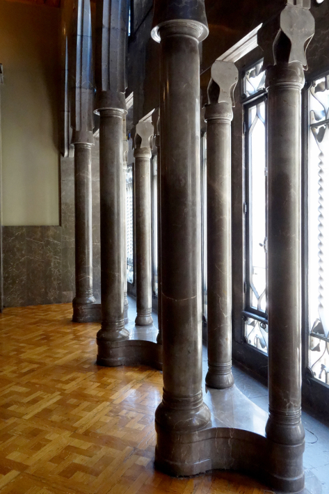 グエル邸 Palau Güell アントニ・ガウディ Antoni Gaudi 世界遺産 2018年9月 バルセロナの旅(5)_f0117059_22544293.jpg