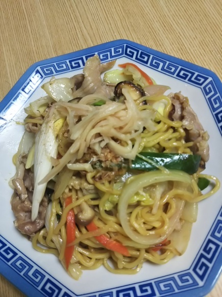 過去メシ・焼きそば・味噌ラーメン・肉団子スープ_f0316507_08421926.jpg