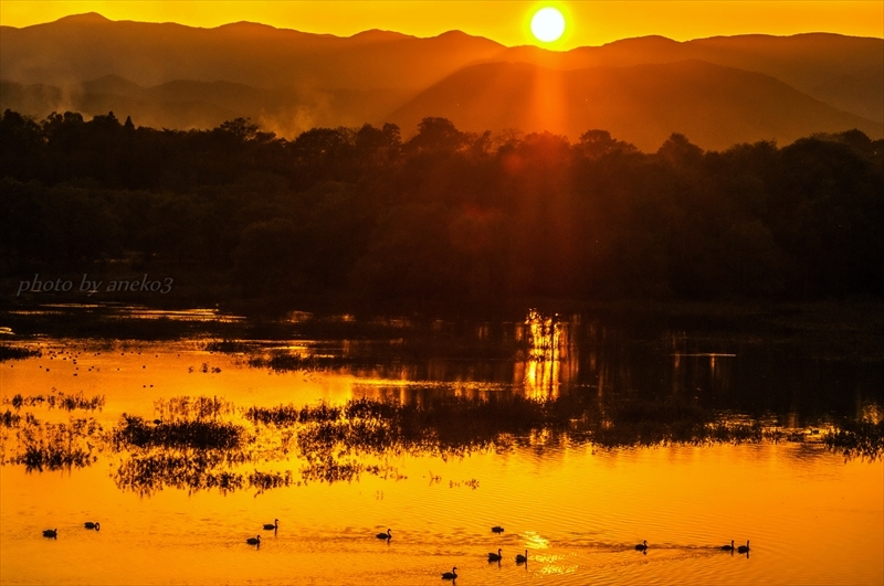 みちのく晩秋の御所湖夕景２_d0067934_08281278.jpg