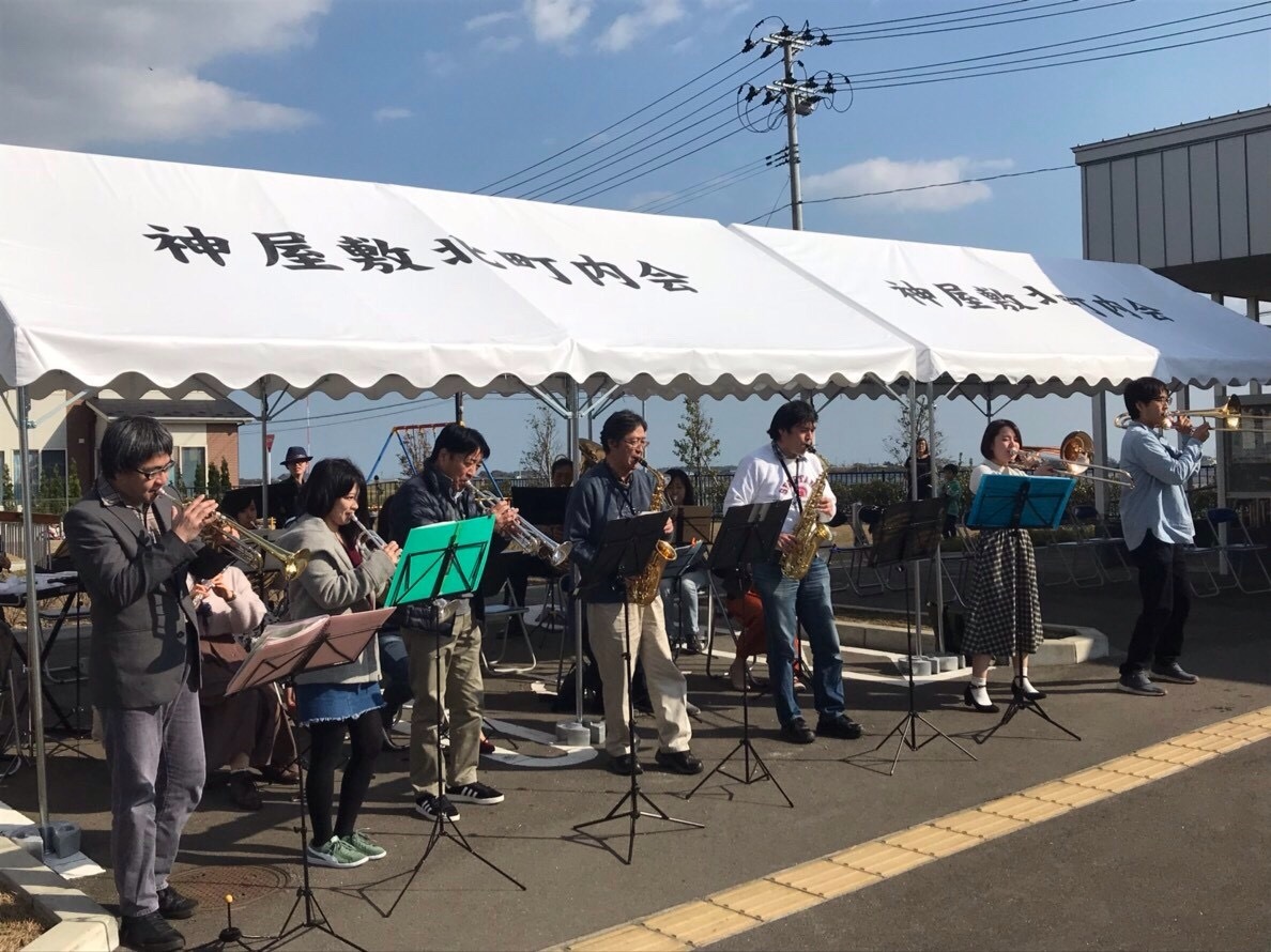 11月11日(日)その1:神屋敷北町内会芋煮会演奏_b0206845_10364587.jpg