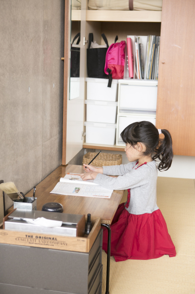 押入れの教科書収納暗がり問題 Ikea製品で解決 丘の上の家 押入れの教科書収納暗がり問題 Ikea製品で解決 丘の上の家