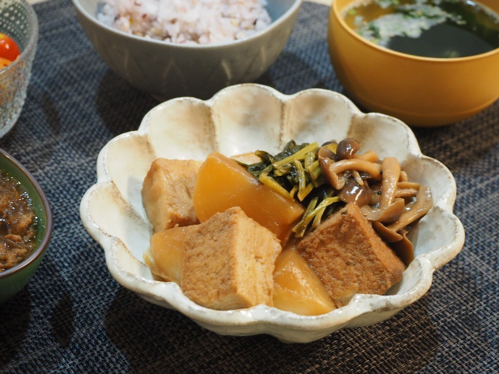 地味だけどおいしい♡カブと厚揚げの煮物で晩ごはん_e0396940_19502849.jpg