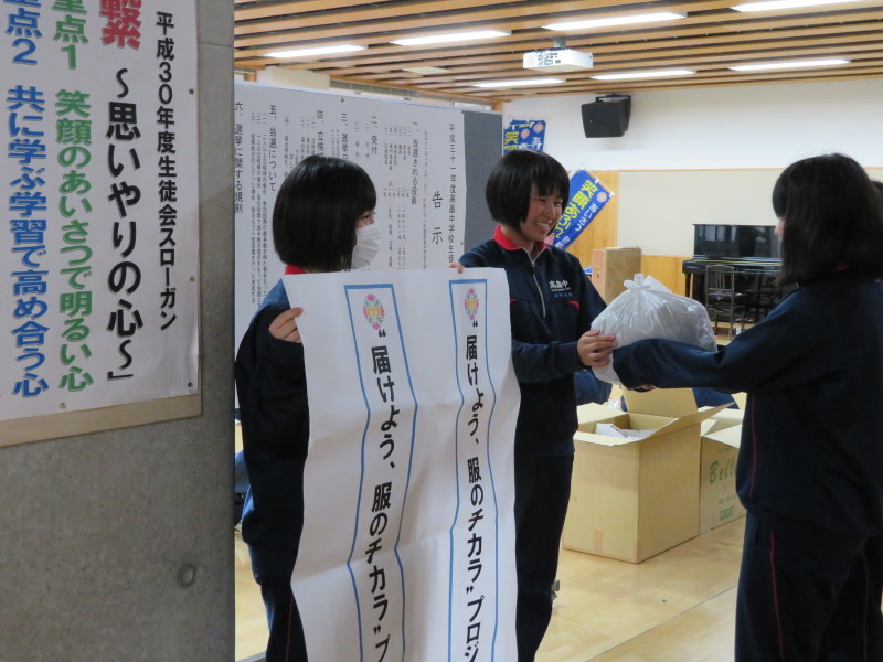 期末試験に向けた校内の風景から_e0359282_16202047.jpg