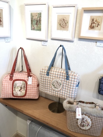 PUKU個展「花咲く季節が恋しくて」へ@表参道ギャラリーニイク_a0157409_23285274.jpeg