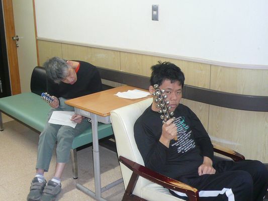 11/22 歩行・クリスマス会練習_a0154110_08503794.jpg