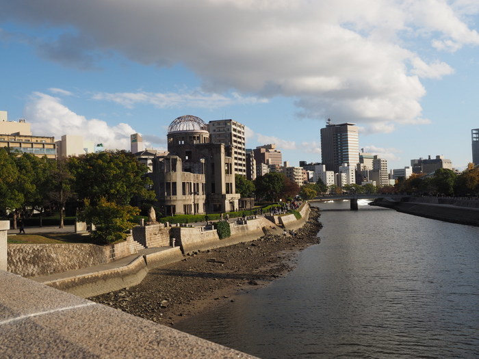原爆ドームと平和公園周辺_c0116915_00472575.jpg