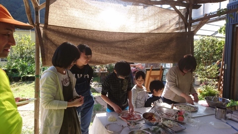 三連休初日 石窯ピザ焼き体験_b0028299_15004542.jpg