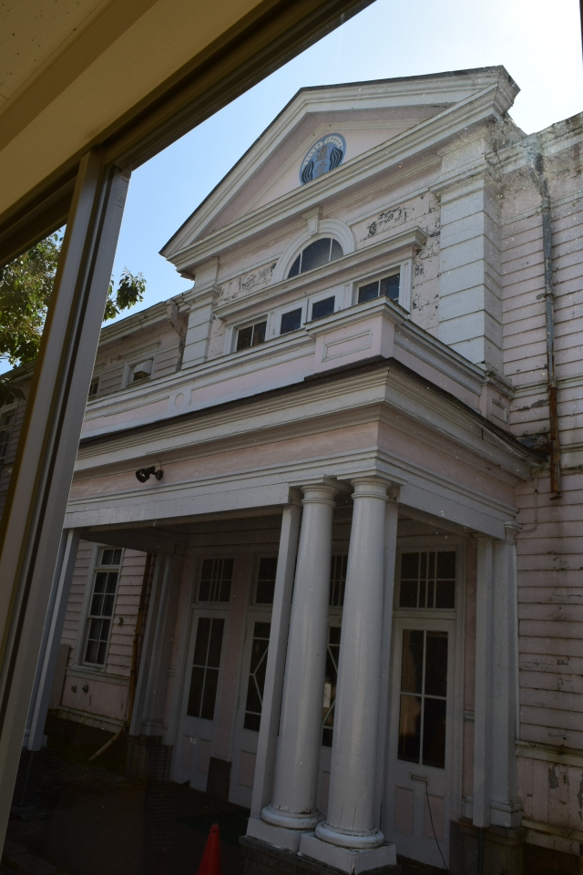 遺愛女子中学校・高等学校本館(函館の建築再見)_f0142606_21135353.jpg