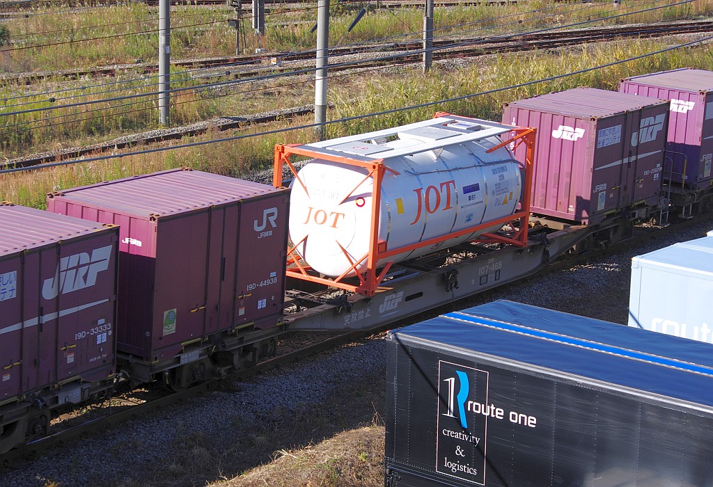 f0203926_2348428.jpg