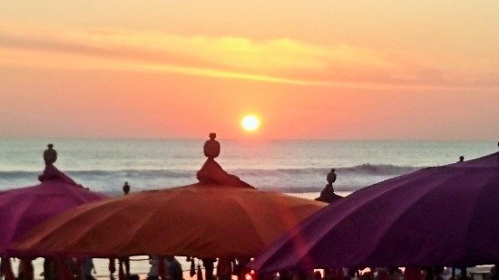 Sunset At Seminyak Beach W/ にゃんこ先生  (\'18年9月)_d0368045_22372541.jpg