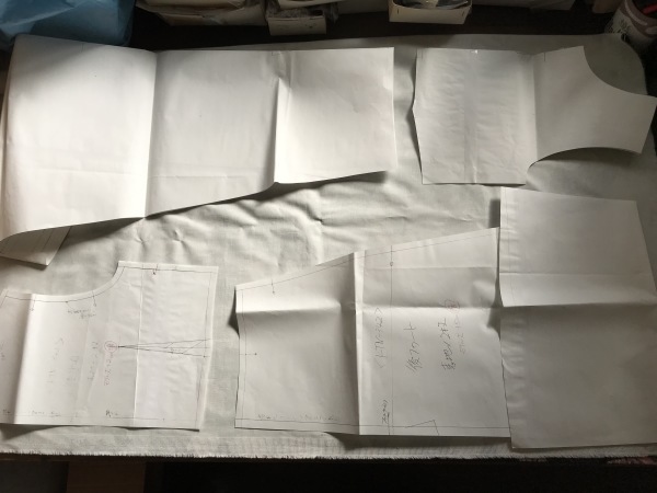 ストレッチプリントのジャンパードレスを作ります_e0397389_13530225.jpg
