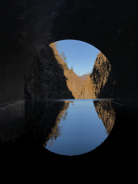 清津峡渓谷トンネル。_b0014003_14384960.gif