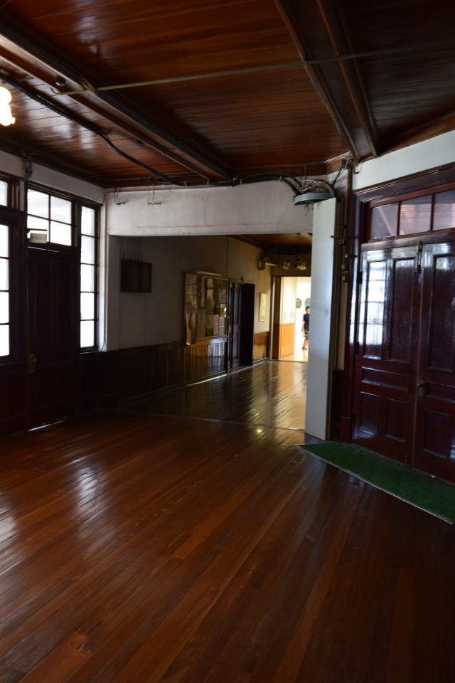 遺愛女子中学校・高等学校本館(函館の建築再見)_f0142606_22451202.jpg