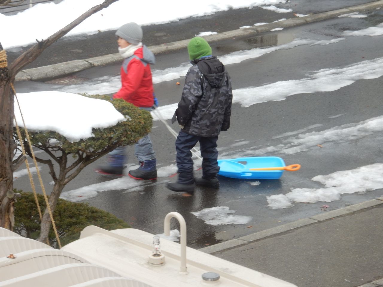 ずいぶん雪はとけました_c0025115_23053145.jpg