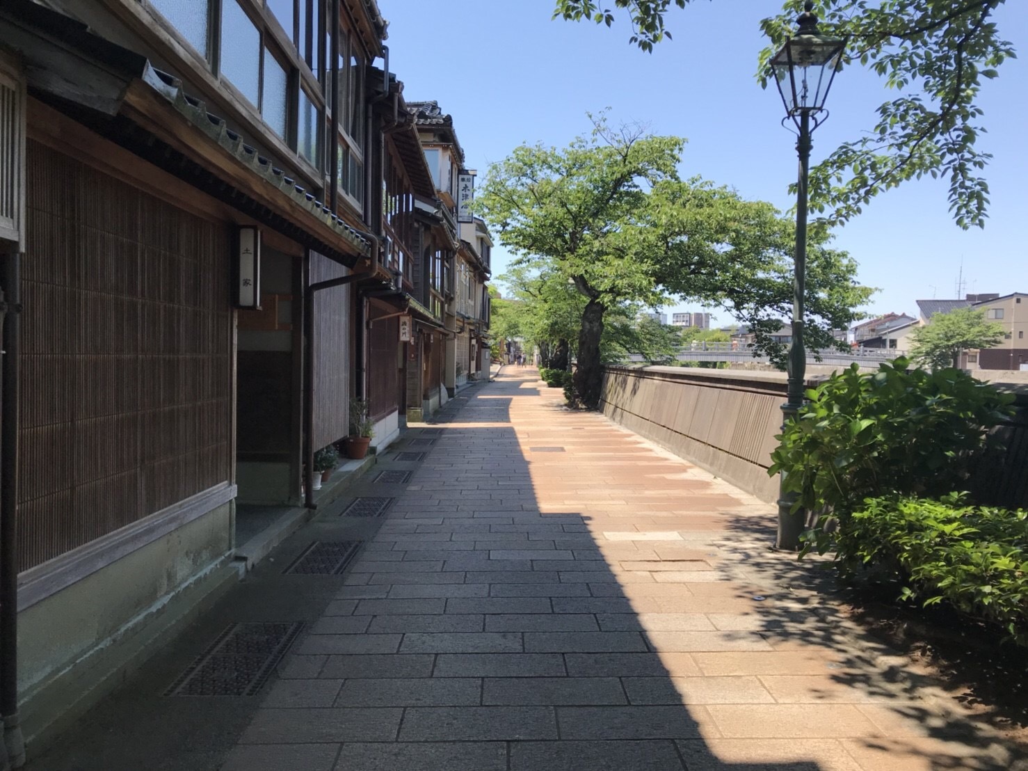 2018年5月 山代温泉 & 金沢の旅⑰ 3日目 ひがし茶屋街～主計町茶屋街～金沢21世紀美術館～帰着☆_a0158241_17313775.jpeg