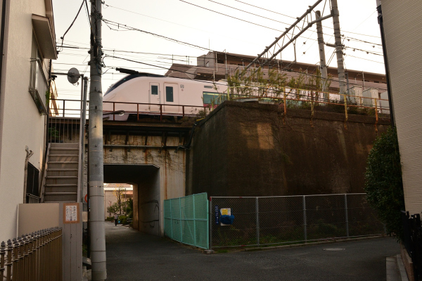 東京鉄道遺産40 三河島事故現場と慰霊聖観音像 Kenのデジカメライフ