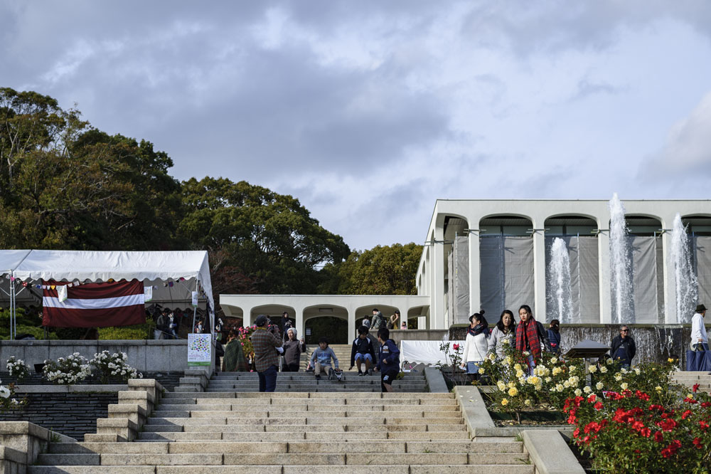 神戸で世界旅行（こうべガーデンカフェ）＠須磨離宮公園_c0108673_23153825.jpg