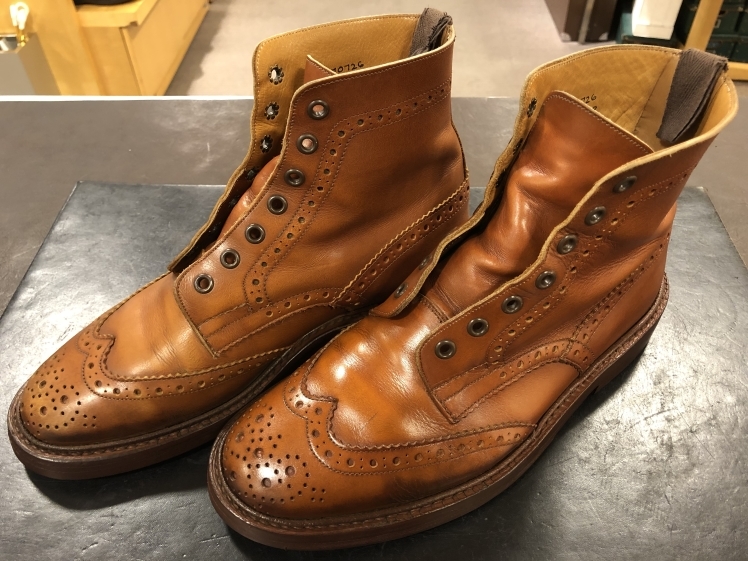【Tricker\'s】定番、だからこそ良い_d0166598_19255587.jpg