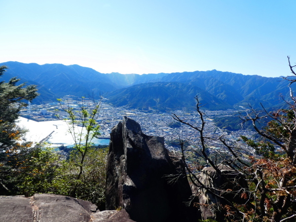 熊野古道を歩く　馬越峠・天狗倉山(522M)  　登頂 編_d0170615_23002068.jpg