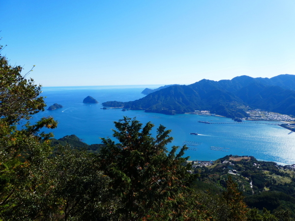 熊野古道を歩く　馬越峠・天狗倉山(522M)  　登頂 編_d0170615_23004575.jpg