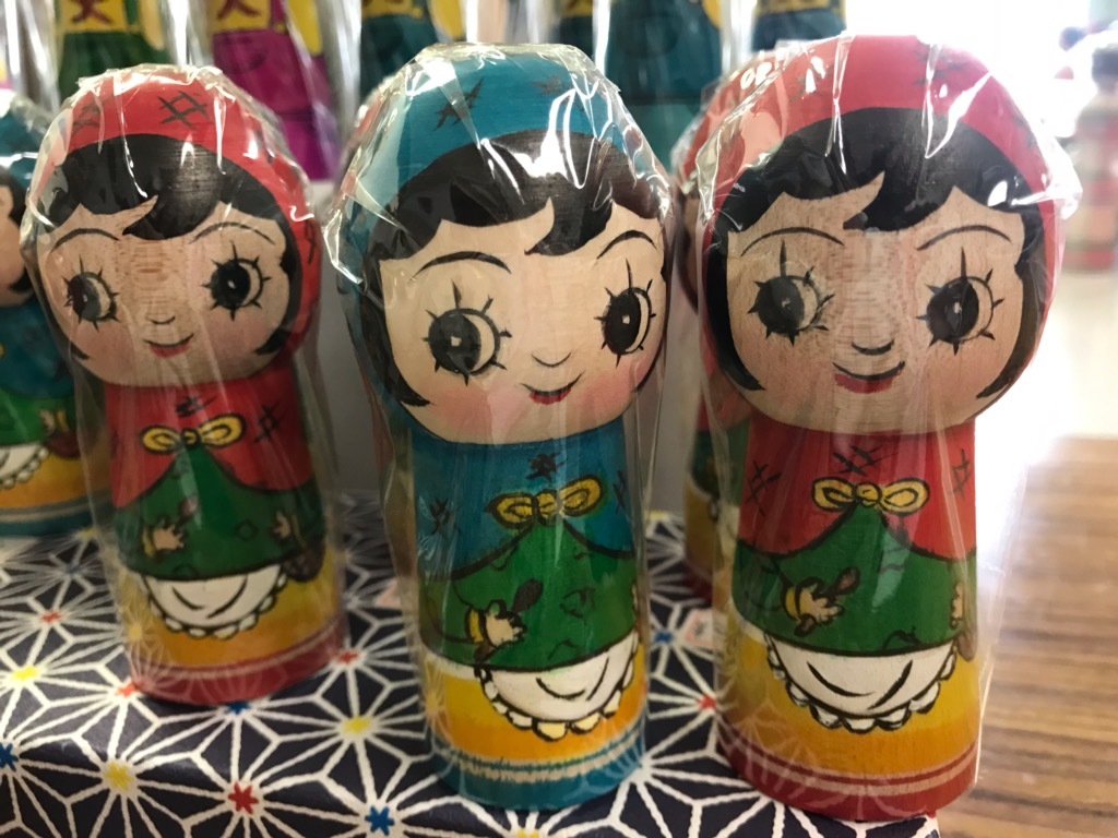 東京高尾山 はじめての高尾山こけし祭り 津軽こけし館持ち込み商品のお知らせ!_e0318040_10070709.jpg