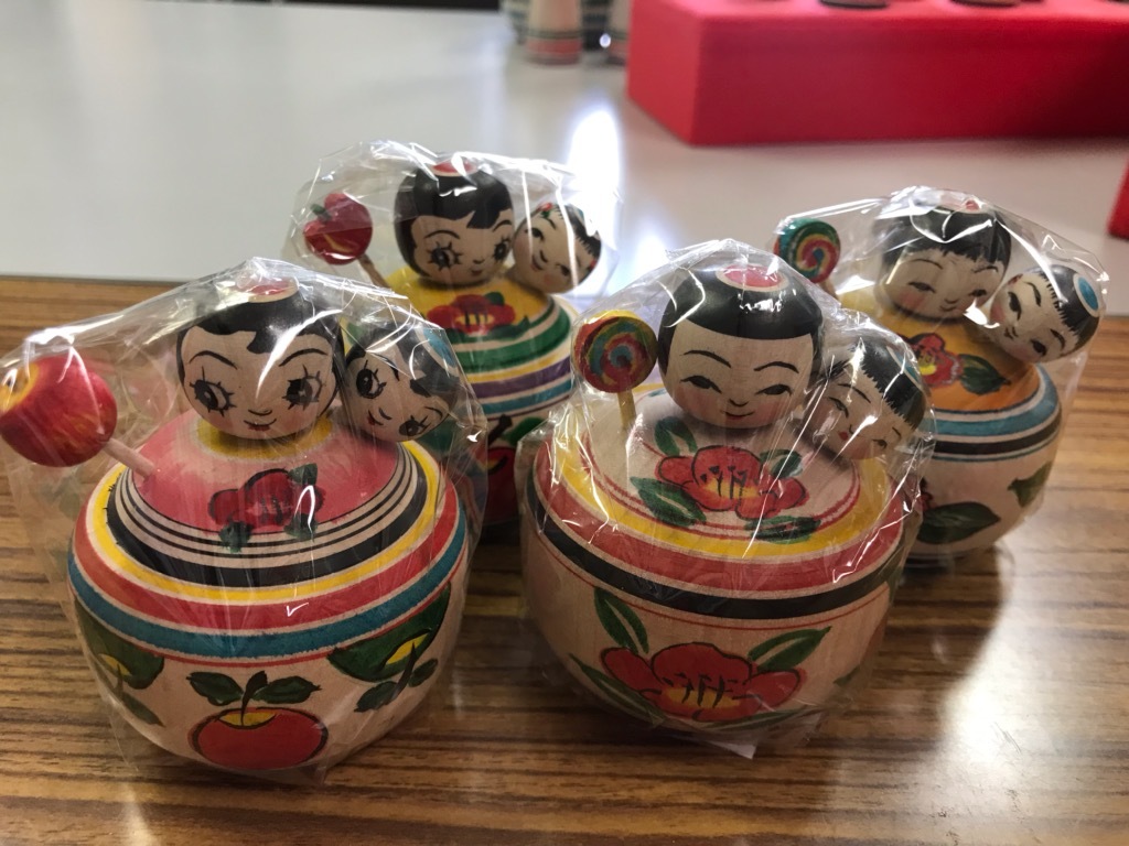 東京高尾山 はじめての高尾山こけし祭り 津軽こけし館持ち込み商品のお知らせ!_e0318040_10071713.jpg