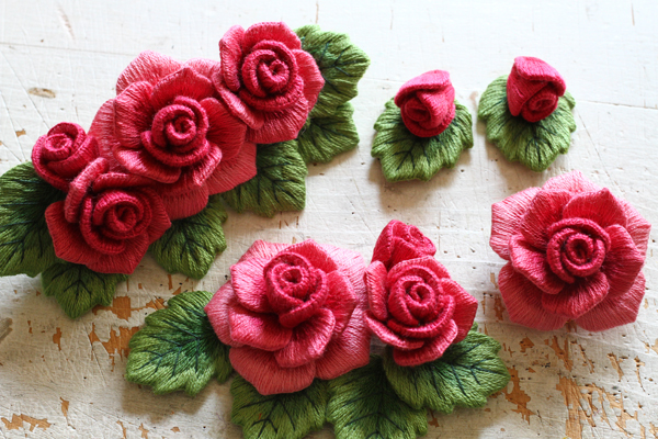 オフフープ®立体刺繍の～５月薔薇～「立体刺繍で作る１２カ月の花の