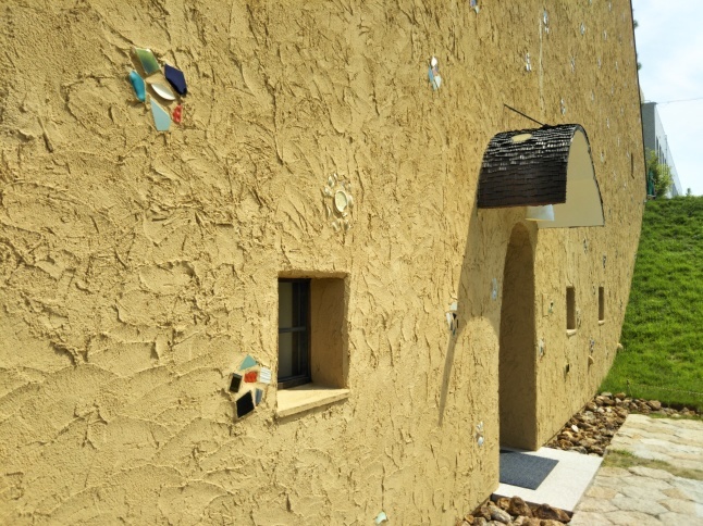 つれづれ建物探訪_d0162665_14531283.jpg