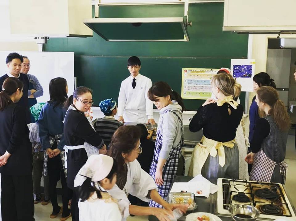 茶道表千家大分県青年部 和菓子作り教室_d0230676_14282205.jpg