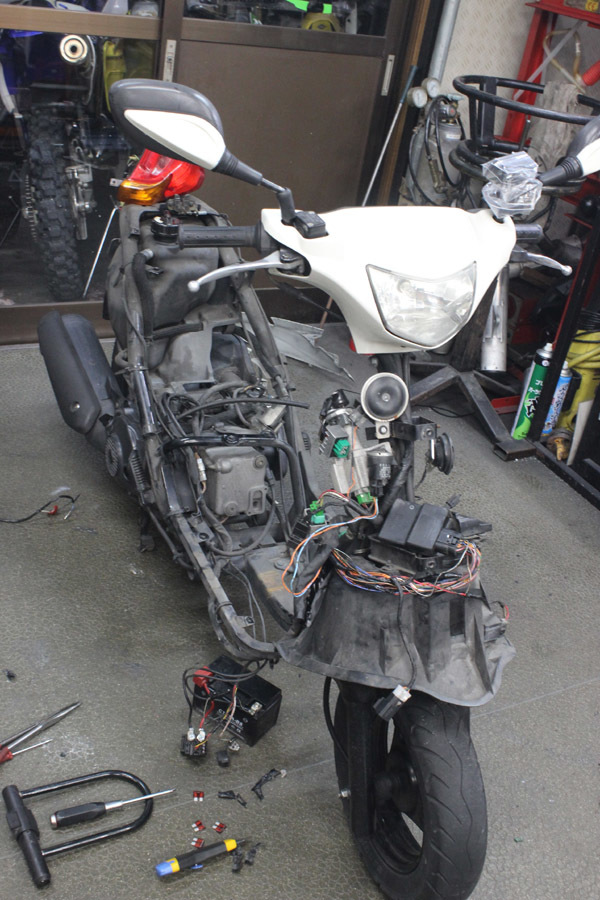 v125 エンジン ハーネス 一式