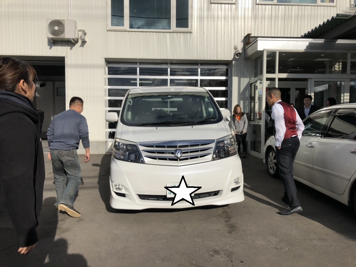 11月28日(水)本店ブログ♪ ランクル80☆バン4.2DT VXリミテッド 4WD 展示中~ レクサス ハマー アルファード_b0127002_19061408.jpg