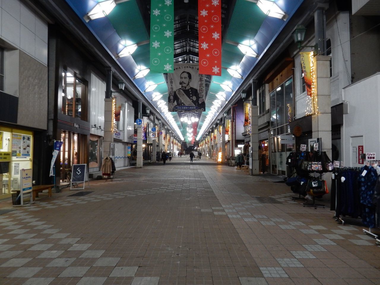 今日は北大、昨日は小樽_c0025115_21001961.jpg