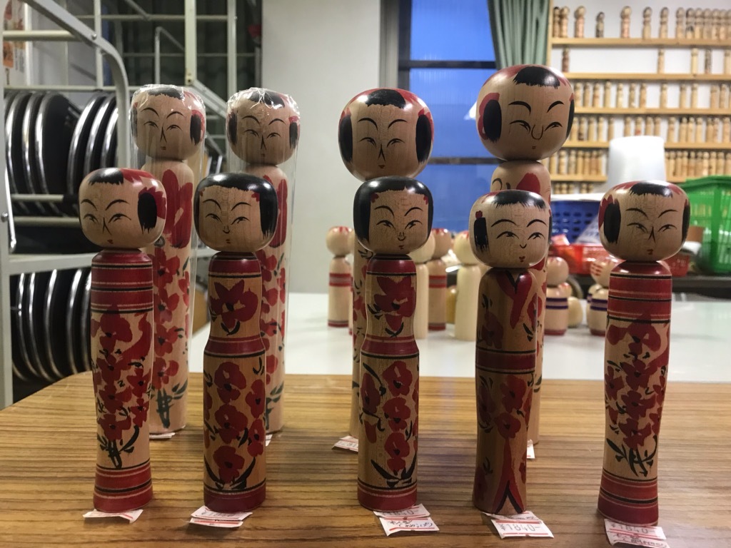 東京高尾山 はじめての高尾山こけし祭り 津軽こけし館持ち込み商品のお知らせ!_e0318040_08325568.jpg