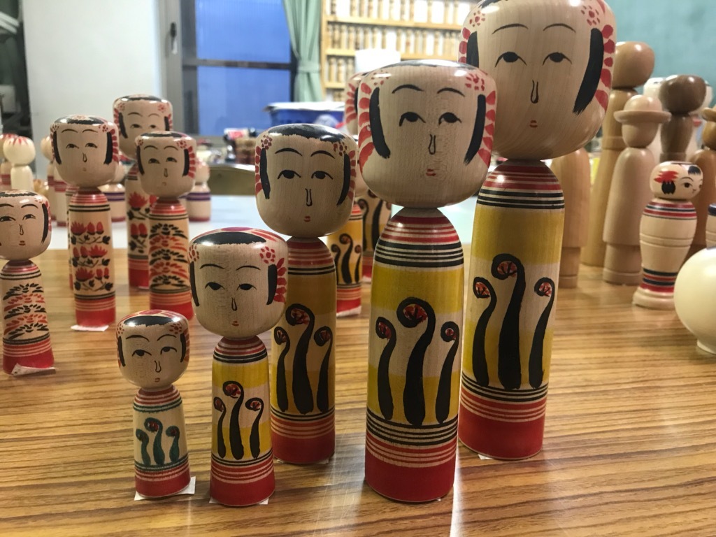 東京高尾山 はじめての高尾山こけし祭り 津軽こけし館持ち込み商品のお知らせ!_e0318040_08330866.jpg