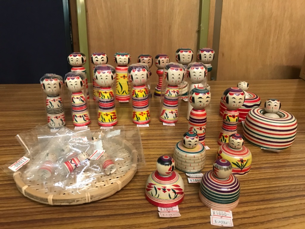 東京高尾山 はじめての高尾山こけし祭り 津軽こけし館持ち込み商品のお知らせ!_e0318040_12371387.jpg
