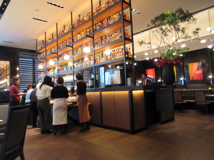 【Lawry\'s the Prime Rib (ロウリーズ・ザ・プライムリブ)赤坂でランチ】_b0009849_10283060.jpg
