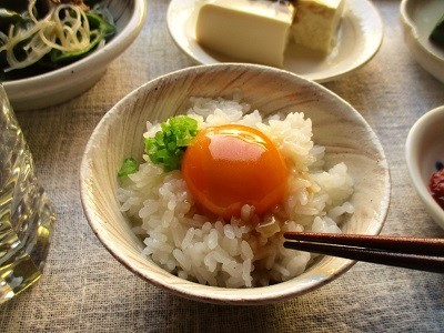 日清味つけごま香油 ごま油 醤油 ごま油 塩にんにく で野菜や豆腐やご飯など色々が美味しい おさらのうえ帖 日清味つけごま香油 ごま油 醤油 ごま油 塩にんにく で野菜や豆腐やご飯など色々が美味しい おさらのうえ帖