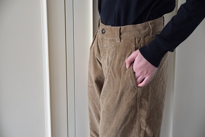 男前でかっこいい ワイドパンツ 。。。_b0110582_15170675.jpg