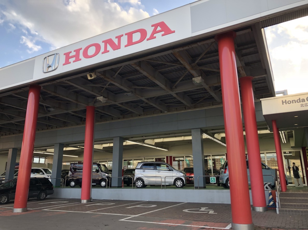 11月29日(木)本店ブログ♡アルファードハイブリッドSR4WDカスタム車ありまーーす♡ _b0127002_20121651.jpg