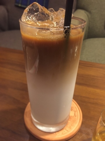 喫茶 1er ぷるみえ (きのこ入りジェノバライスにトマトクリームソース 胡桃を散らして)_e0115904_12424638.jpeg
