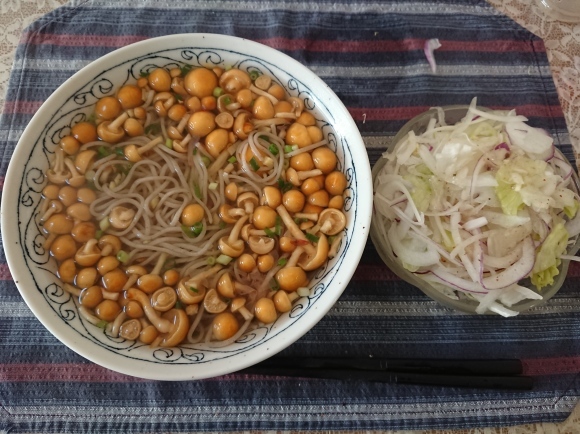 11/28 ナンプラーのなめこ蕎麦_b0042308_11122757.jpg