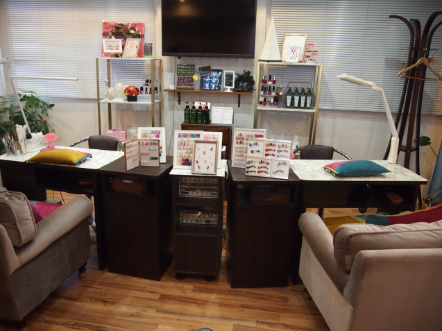 店舗インテリア実例 /ネイルサロンをパリスタイルへ Nail Hearty様 @神戸市中央区_f0375763_16420571.jpg