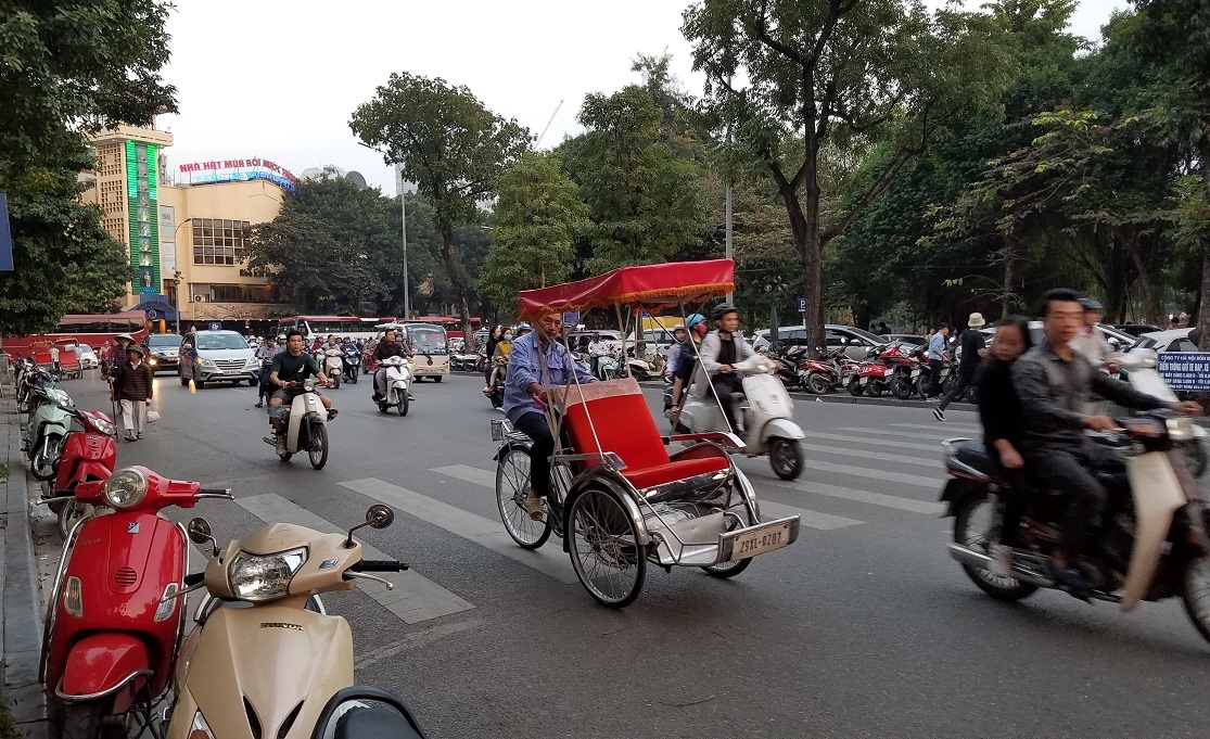 ハノイ(ha noi) にて_e0258208_13083100.jpg