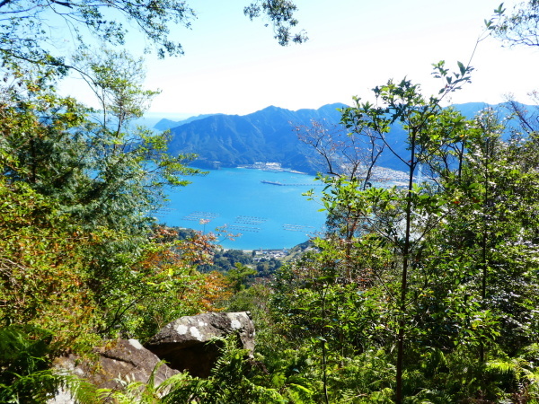 熊野古道を歩く　馬越峠・天狗倉山 (522M)    下山 編_d0170615_07123421.jpg