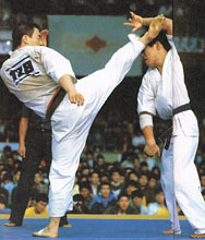 遺言指名により 2代目館長は 実戦カラテ 大阪拳友会