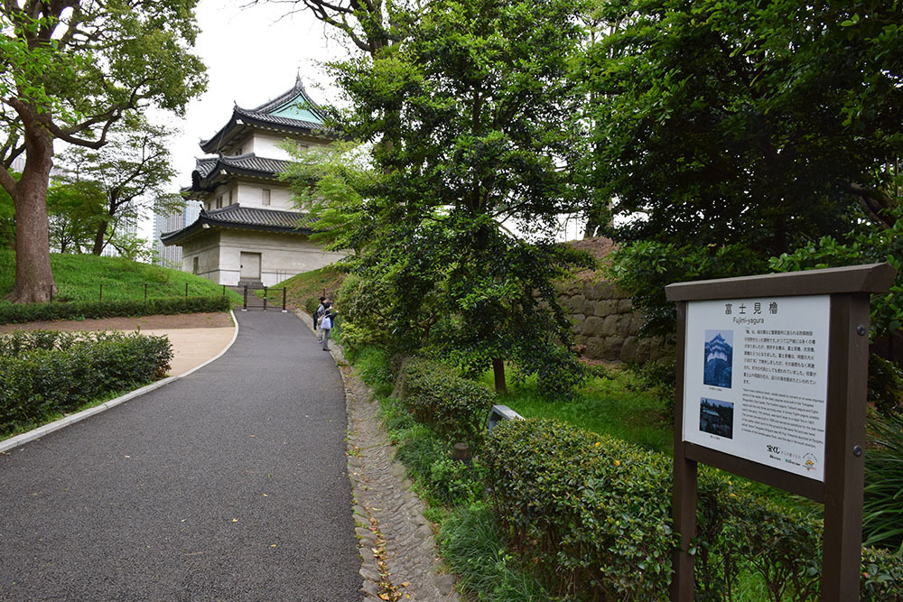 江戸城を歩く。　その６　「本丸」_e0158128_17162306.jpg
