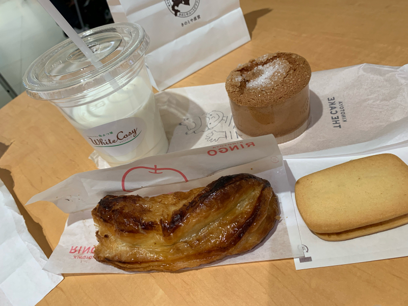 新千歳空港限定スイーツ(北海道旅行1日目)_a0359239_11461984.jpg